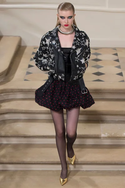 Look 29
